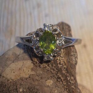 Avon Sterling Silver Peridot Ring